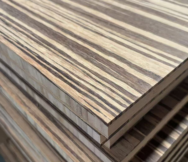 Bamboo plywood board